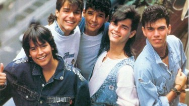 «Súbete a mi moto»: todo lo que tenés que saber sobre la serie sobre Menudo
