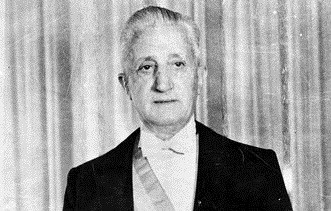 Arturo Illia resultó electo presidente en 1963.