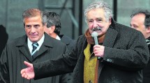 Imagen de Mujica, Tabárez y los gestos