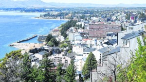 Hay 100 hoteles interesados en alojar turistas del Alto Valle en Bariloche