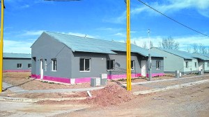 Cervantes cumple 110 años y apuntan a un parque industrial