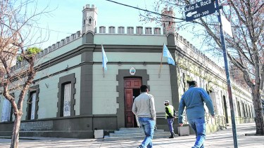 La Constitución provincial establece que el proyecto de presupuesto se envía el 31 de octubre de cada año. Foto archivo.