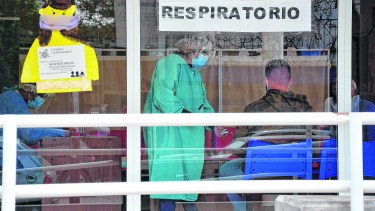 La capital rionegrina tiene más de 600 casos activos, unos 1.200 acumulados y medio centenar de fallecidos por coronavirus. (Foto: Marcelo Ochoa)