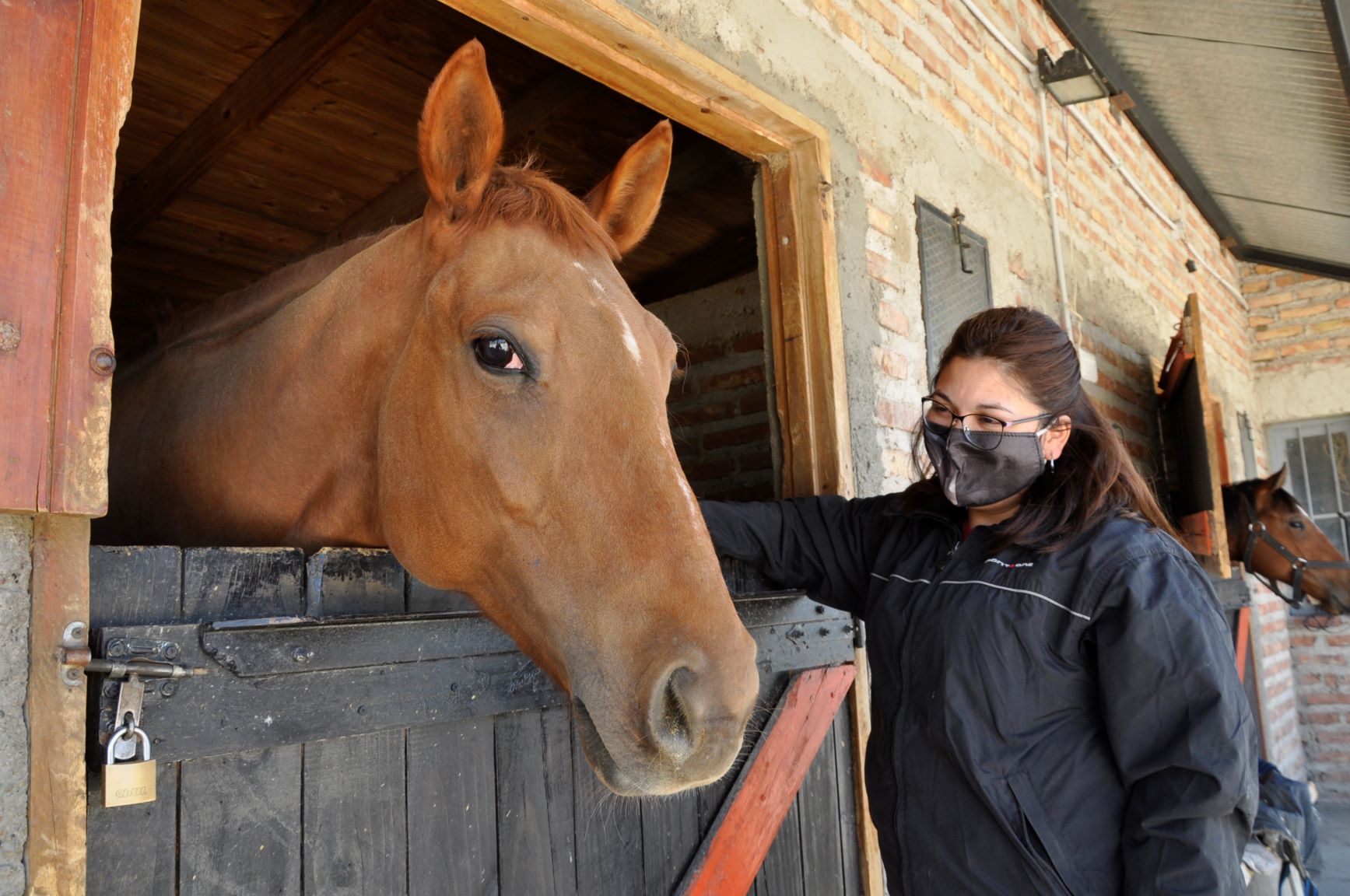 La pasión que siente Jazmín Miguel por los caballos la llevó a desarrollar su idea. (Foto José Mellado)