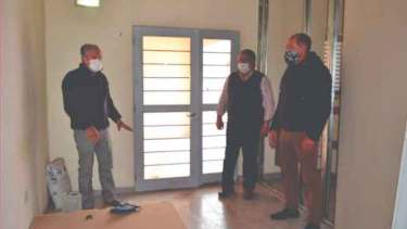 El equipo técnico del Centro de Diálisis Patagonia recorrió las instalaciones en Jacobacci. Foto: gentileza.