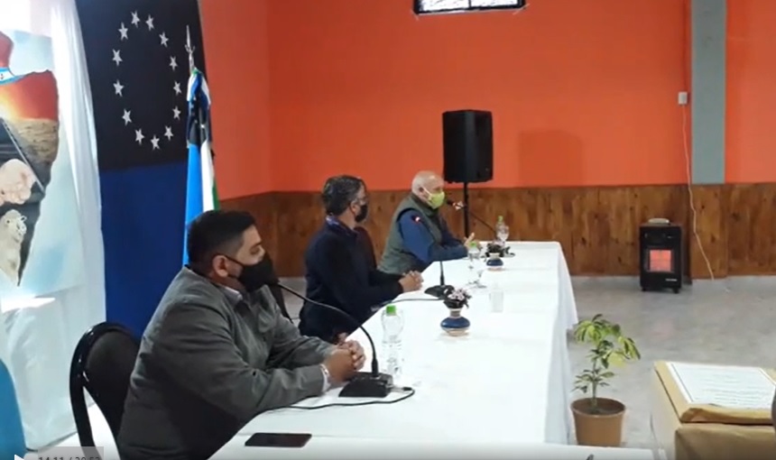 El intendente Nelson Quinterio presidió el acto junto al Ministro de Obras Públicas, Carlos Valeri y al Ministro de Salud, Fabian Zgaib. 