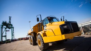 Llaman a cubrir 700 puestos para el millonario proyecto en Allen