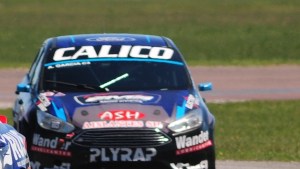 García subió al podio y se prendió en la pelea por el título del Turismo Nacional