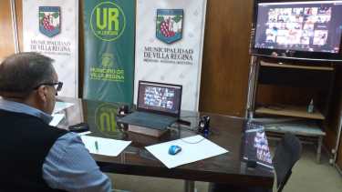 El intendente de Regina participó de una videoconferencia con funcionarios nacionales. (Foto gentileza)