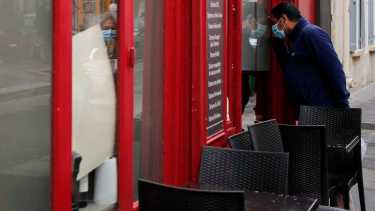 El coronavirus no cede en Europa: suman más restricciones