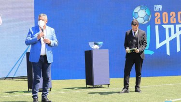 Claudio Tapia, presidente de AFA, estuvo presente en el sorteo.