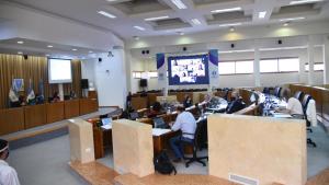 En medio de cruces y críticas se aprobó la sobretasa por pandemia en Neuquén