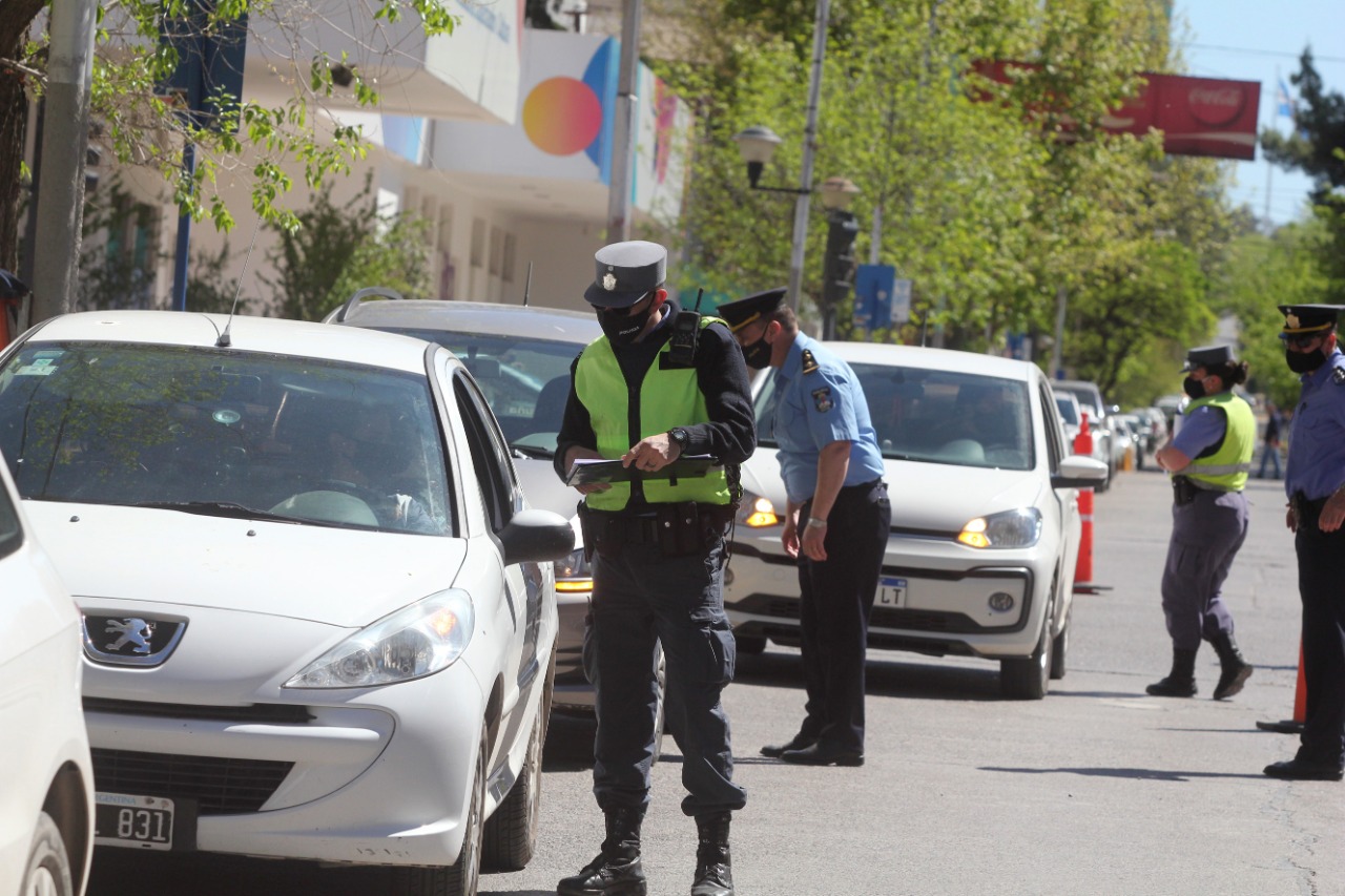 Convocan a estudiar para ser policía en Neuquén. Foto: Archivo Oscar Livera.