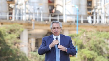 El presidente estuvo en el lanzamientos de obras en una refinería de la marca Raízen.