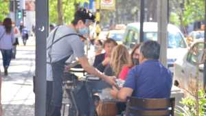 Suman críticas contra las medidas de Gutiérrez por el coronavirus