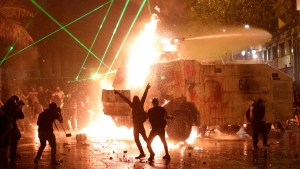 Violentos incidentes en el aniversario del estallido social de 2019 en Chile