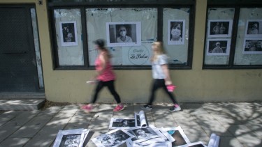 La muestra fotográfica en Viedma que homenajea a trabajadores de la salud