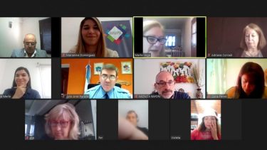 La reunión virtual entre el Gobierno de Neuquén y vecinalistas del barrio Río Grande sirvió para delinear estrategias de seguridad para el verano. (Foto: Gentileza)