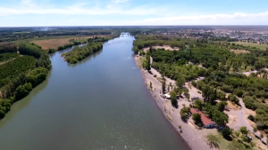 Investigan la muerte de un nene cerca del río en Choele Choel