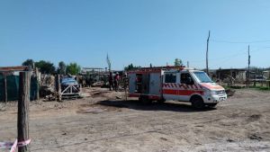 Una madre y su hijo murieron por el incendio de su casilla en Cinco Saltos