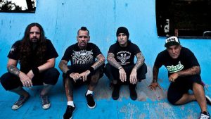 De la Tierra vuelve al ruedo con un single