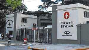 El Palomar no fue habilitado y las compañías low cost solo podrán operar desde Ezeiza