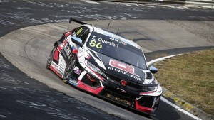 Guerrieri ganó dos veces y sueña con el título en el WTCR