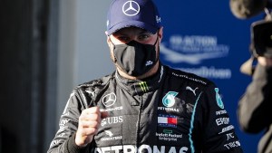 Bottas le sacó la pole a Hamilton en Nurburgring