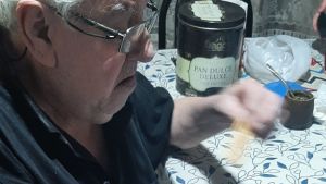 Una tuitera buscaba galletitas para su papá y se sorprendió por la ayuda