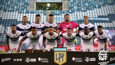 Gimnasia recibe a Patronato y por ahora le gana 1 a 0. 