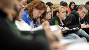 «Vincular a estudiantes con el mundo del trabajo» será el rol central de las universidades