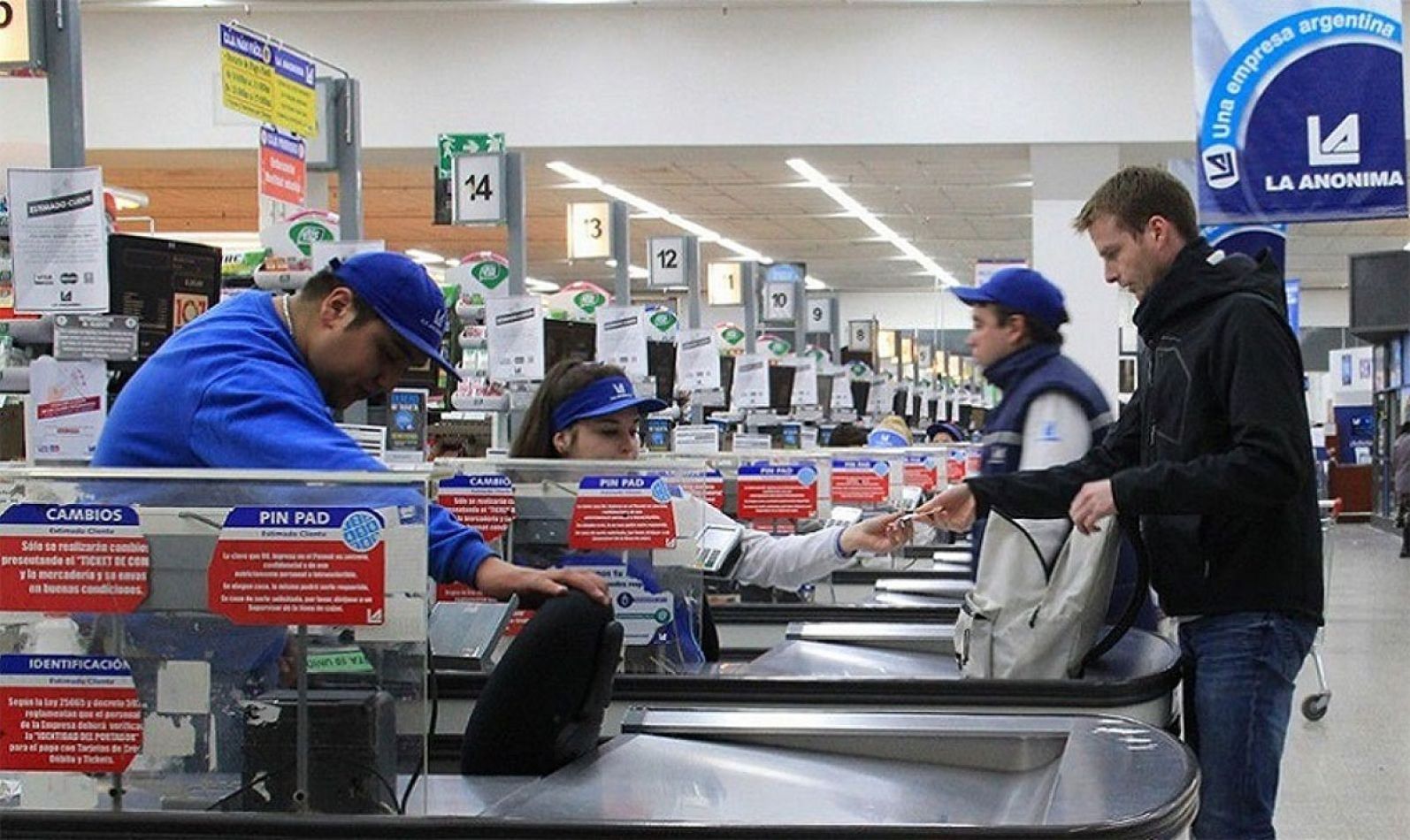 Los supermercados podrán abrir los domingos y ya no regirá la restricción por DNI. (Foto: archivo)
