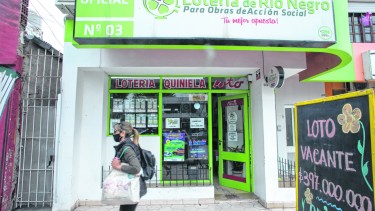 Las agencias de Viedma, Bariloche,Cipolletti yRoca, concentran casi el 50% de la recaudación en la provincia. Fotos: Pablo Leguizamón.