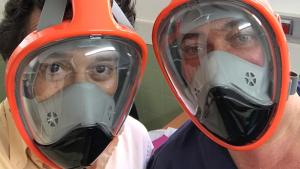Donaron máscaras de buceo adaptadas que reemplazan al barbijo N95