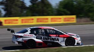 Dominaba Urcera, pero abandonó y ganó Rossi en el Súper TC 2000