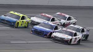 Hamlin logró un espectacular triunfo en la Nascar