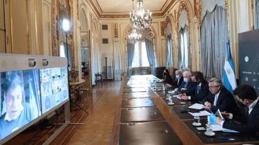 El presidente mantuvo una reunión virtual con los gobernadores.