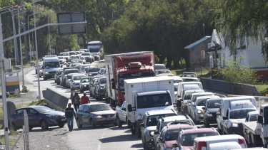 Hasta las 8:30 funcionará la via exclusiva para personal de salud y fuerzas de seguridad. Foto: Archivo Yamil Regules