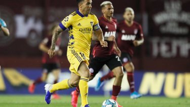 Tevez abrió la cuenta para Boca ante Lanús en La Fortaleza. 