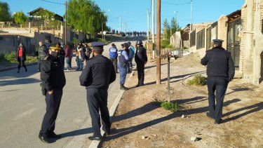 Suspendieron el desalojo de la toma de Centenario