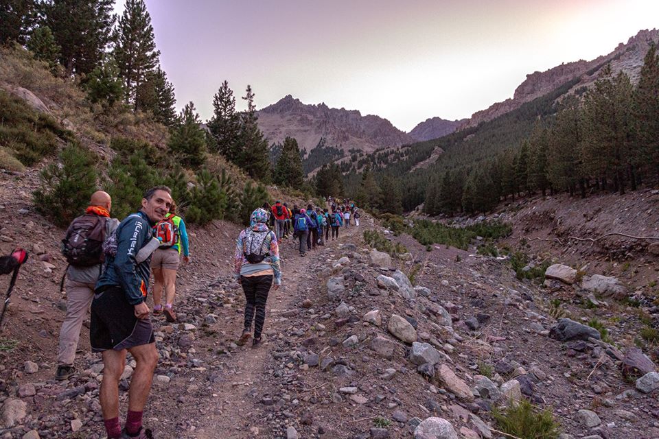El trekking es una de las actividades que integra la ley para profesionalizar los guías de montaña. Archivo