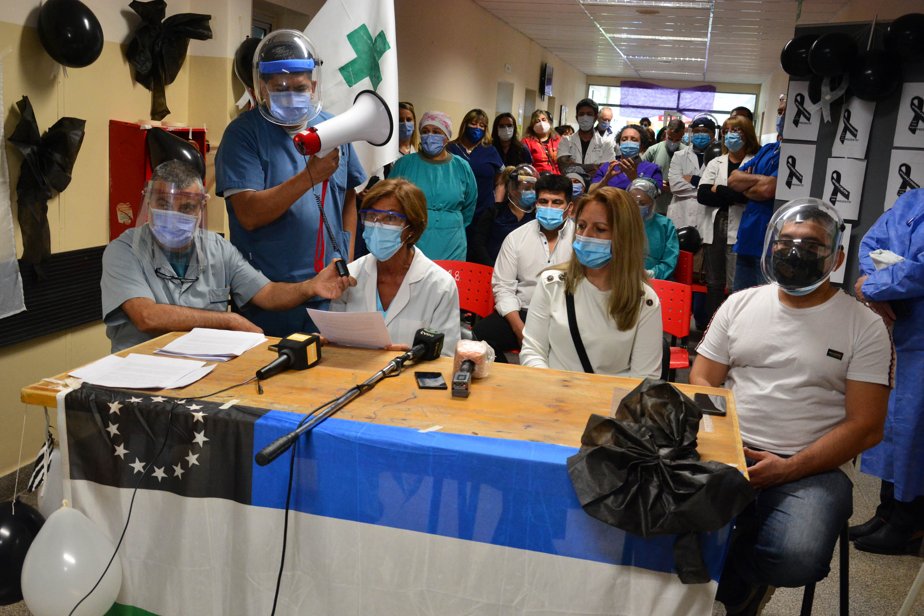 Los integrantes de la Asamblea de Trabajadores dieron a conocer un documento. Foto: Marcelo Ochoa