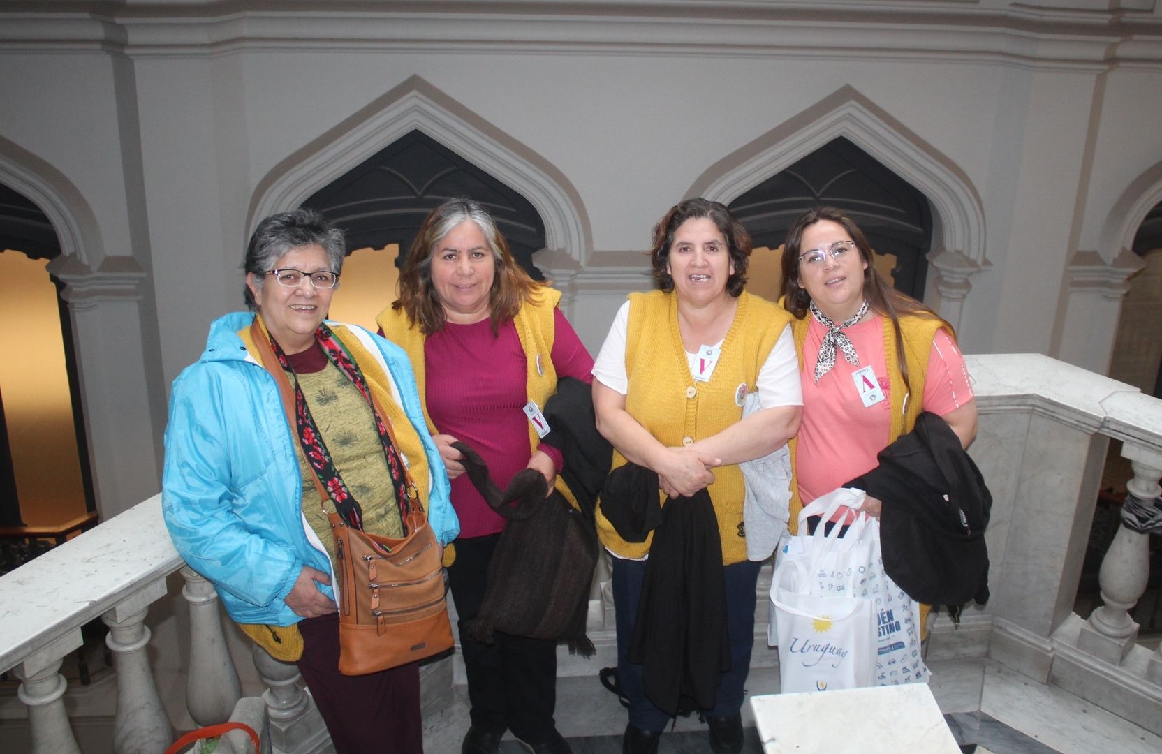 De izquierda a derecha, Liliana, Sonia, Nilda y Giselda, las docentes que defienden el patrimonio intangible del norte neuquino. Foto: Gentileza Promotoras Culturales. 