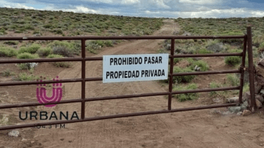 El único camino  de acceso a la Laguna del Toro permanece cerrado. Buscan preservar el lugar. Foto: Gentileza @urbanazapala