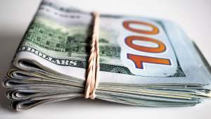 Tras doce bajas consecutivas, el dólar blue sube hasta $162