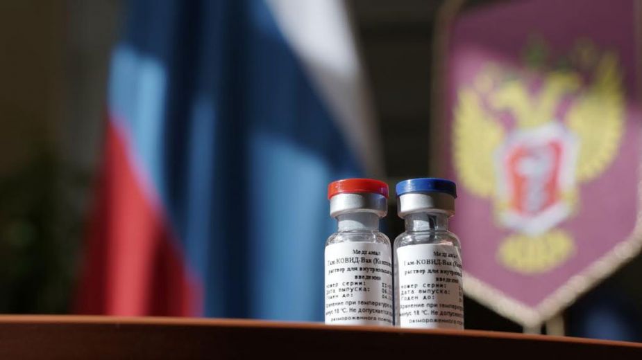 Rusia desarrollaría una vacuna "light" para combatir rápidamente el coronavirus.