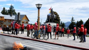Continúa la tensión entre guardavidas y el municipio. Foto: archivo