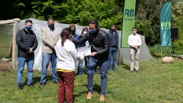 Se presentó hoy el plan de promoción de invernaderos comunitarios. Foto: Alfredo Leiva