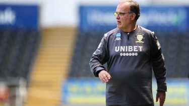 El Leeds del Loco Bielsa va por la recuperación ante Everton