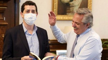 Wado de Pedro fue saludado ayer por el presidente en su cumpleaños. (Foto: @wadodecorrido)